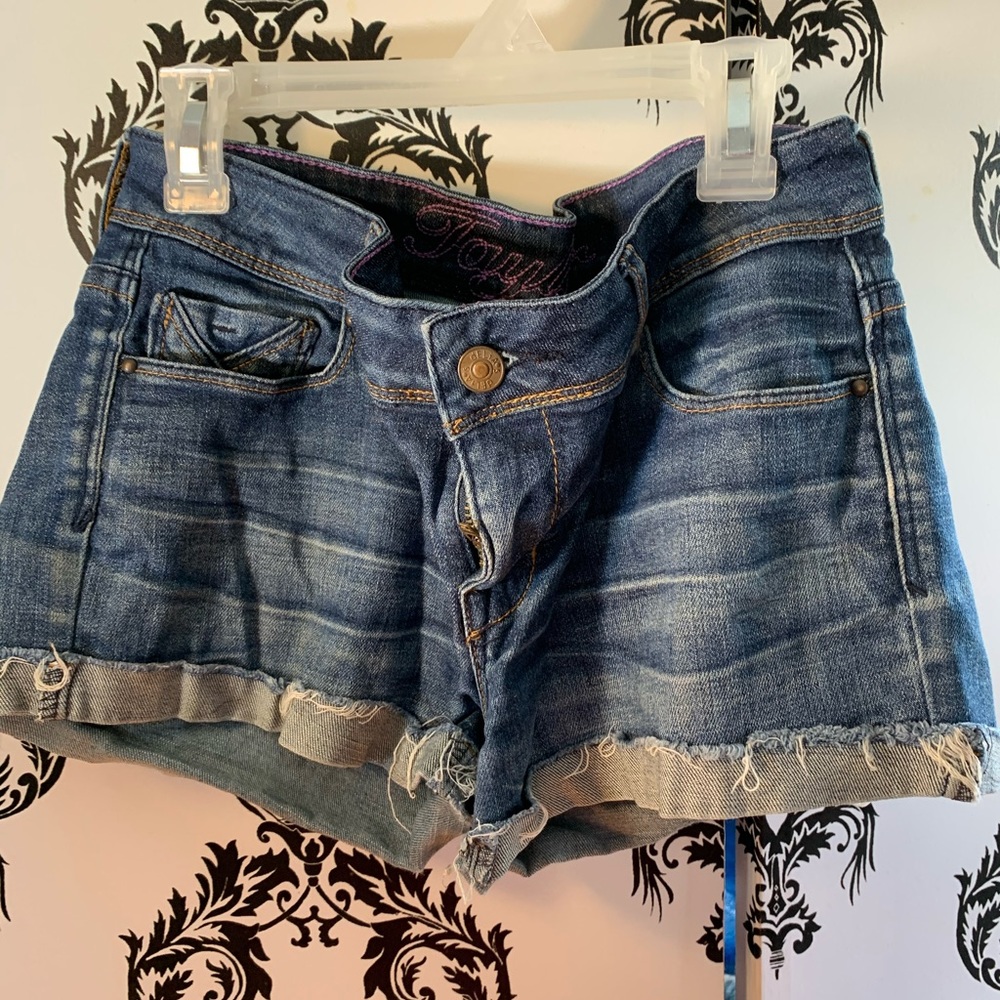 Short shorts